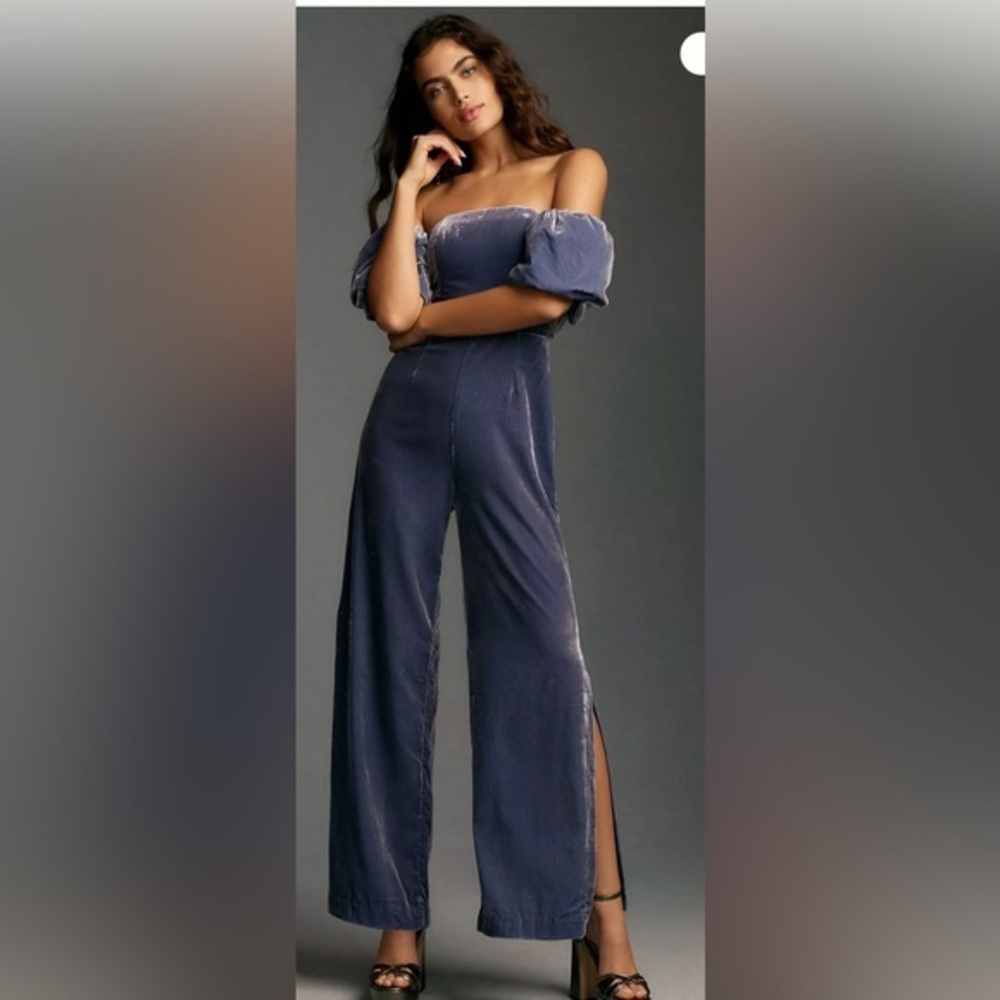 Anthropologie The Femme Velvet Jumpsuit in Blue, NWT, 
Size 4